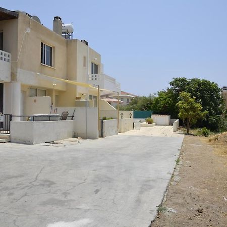 Ferienwohnung Peaceful Townhouse With Private Pool Near The Sea Paphos Exterior foto