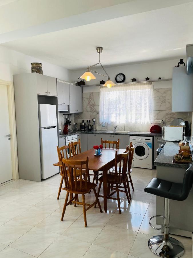 Ferienwohnung Peaceful Townhouse With Private Pool Near The Sea Paphos Exterior foto