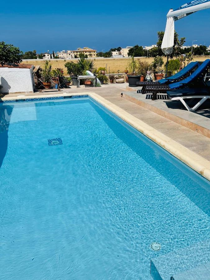 Ferienwohnung Peaceful Townhouse With Private Pool Near The Sea Paphos Exterior foto