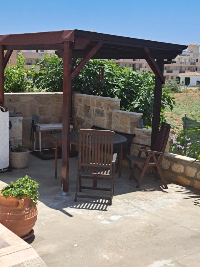 Ferienwohnung Peaceful Townhouse With Private Pool Near The Sea Paphos Exterior foto
