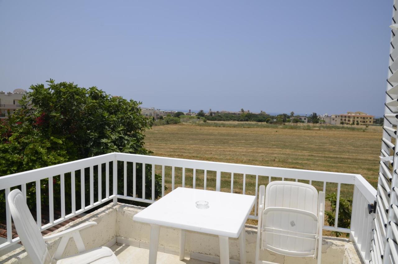 Ferienwohnung Peaceful Townhouse With Private Pool Near The Sea Paphos Exterior foto